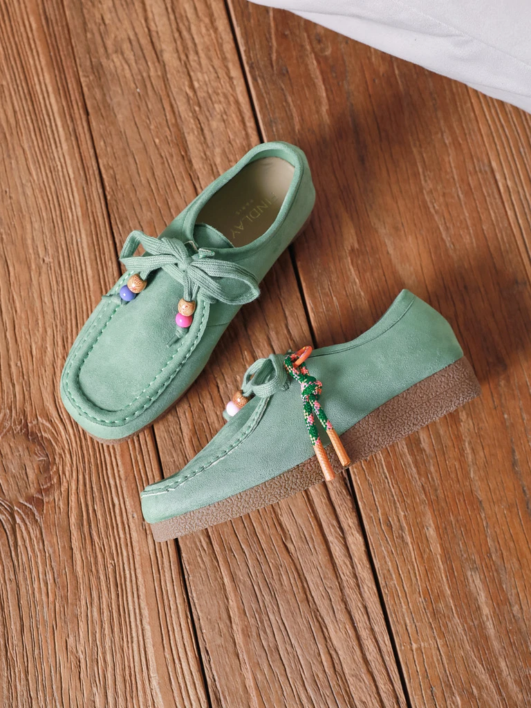 Mocassin à lacets avec semelle en crêpe (36)