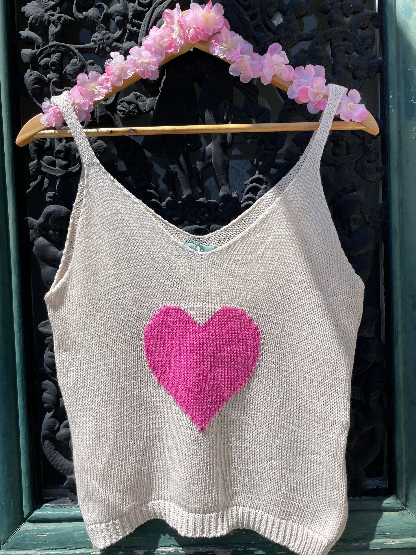 Top en maille coeur