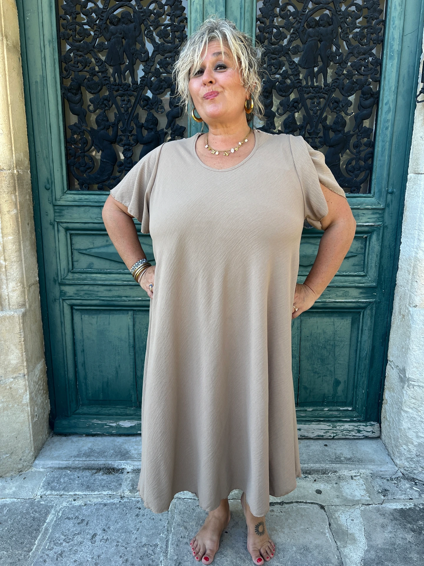 Robe "Pétale Beige"
