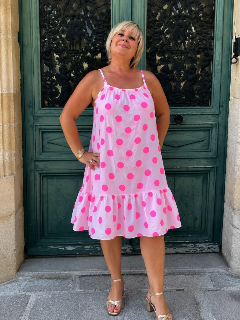🌸 Robe à pois fuchsia